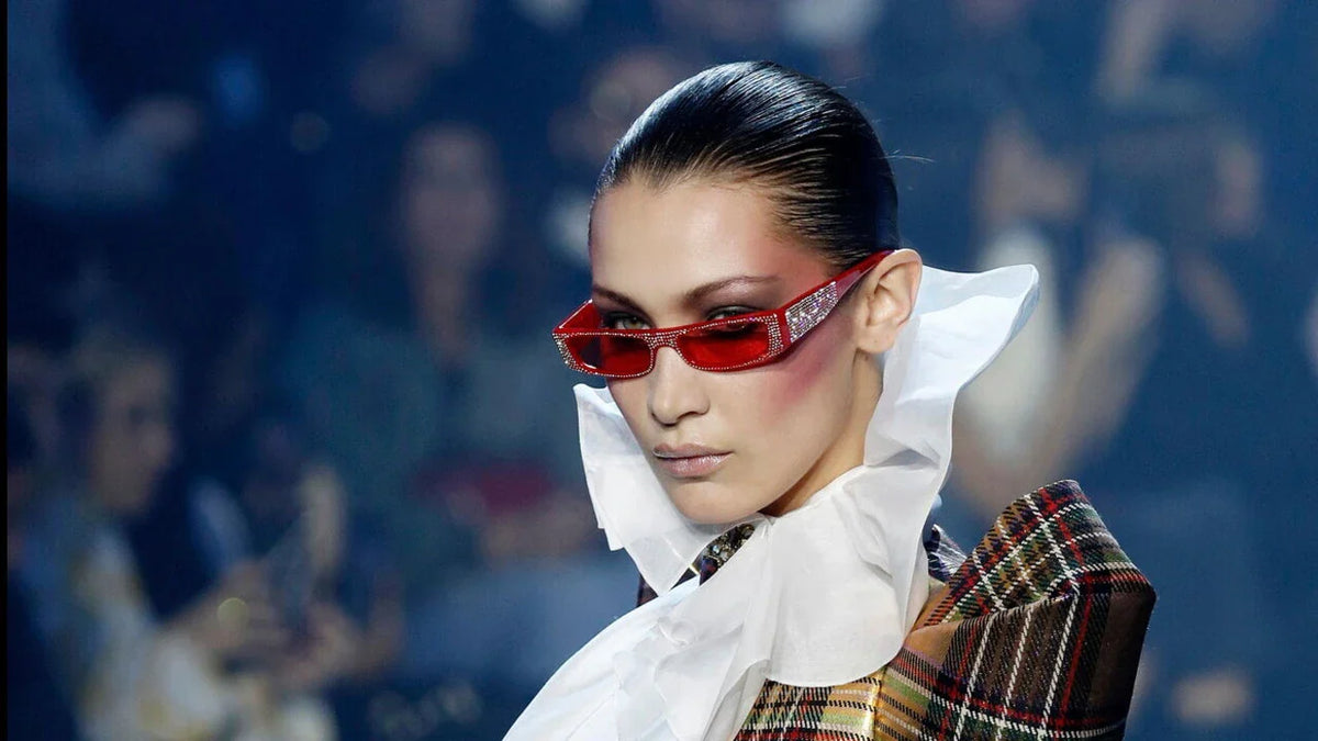 bayonetta-glasses1_ca37ba67-