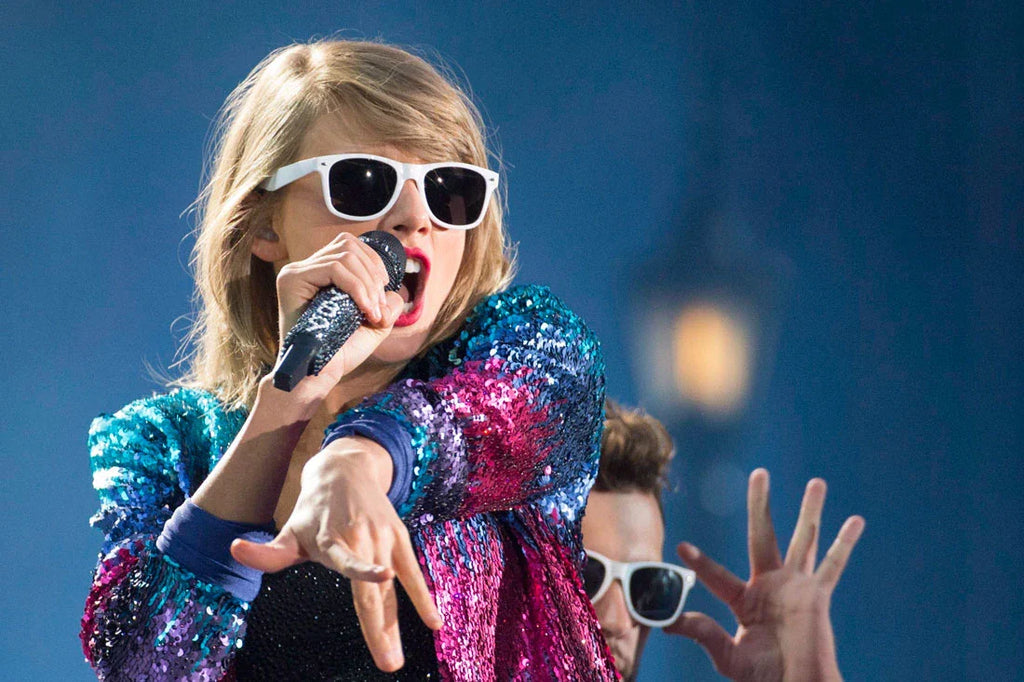 Taylor purchases Swift Heart Shaped Sunglasses