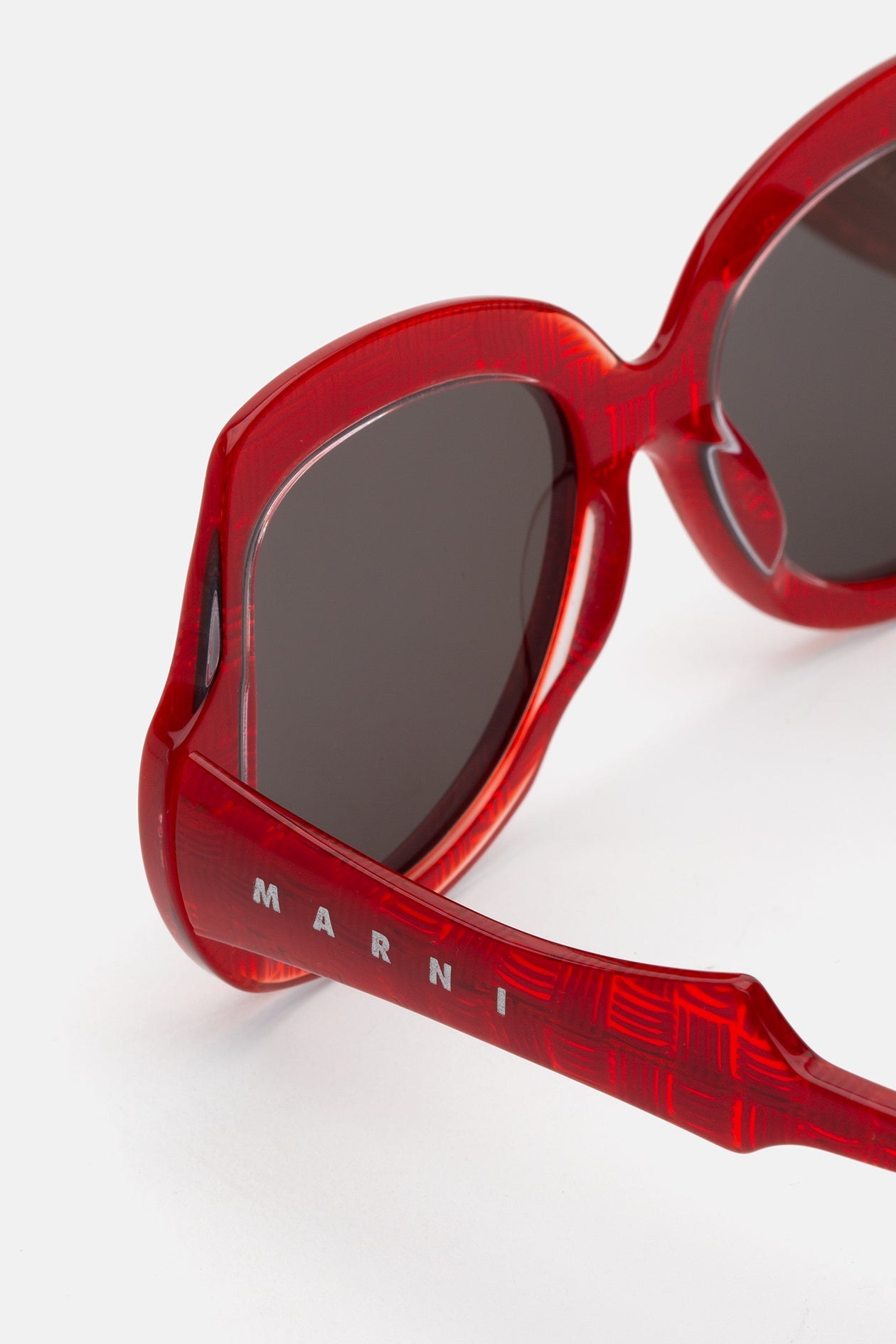 Marni Quelyfish Red Comb