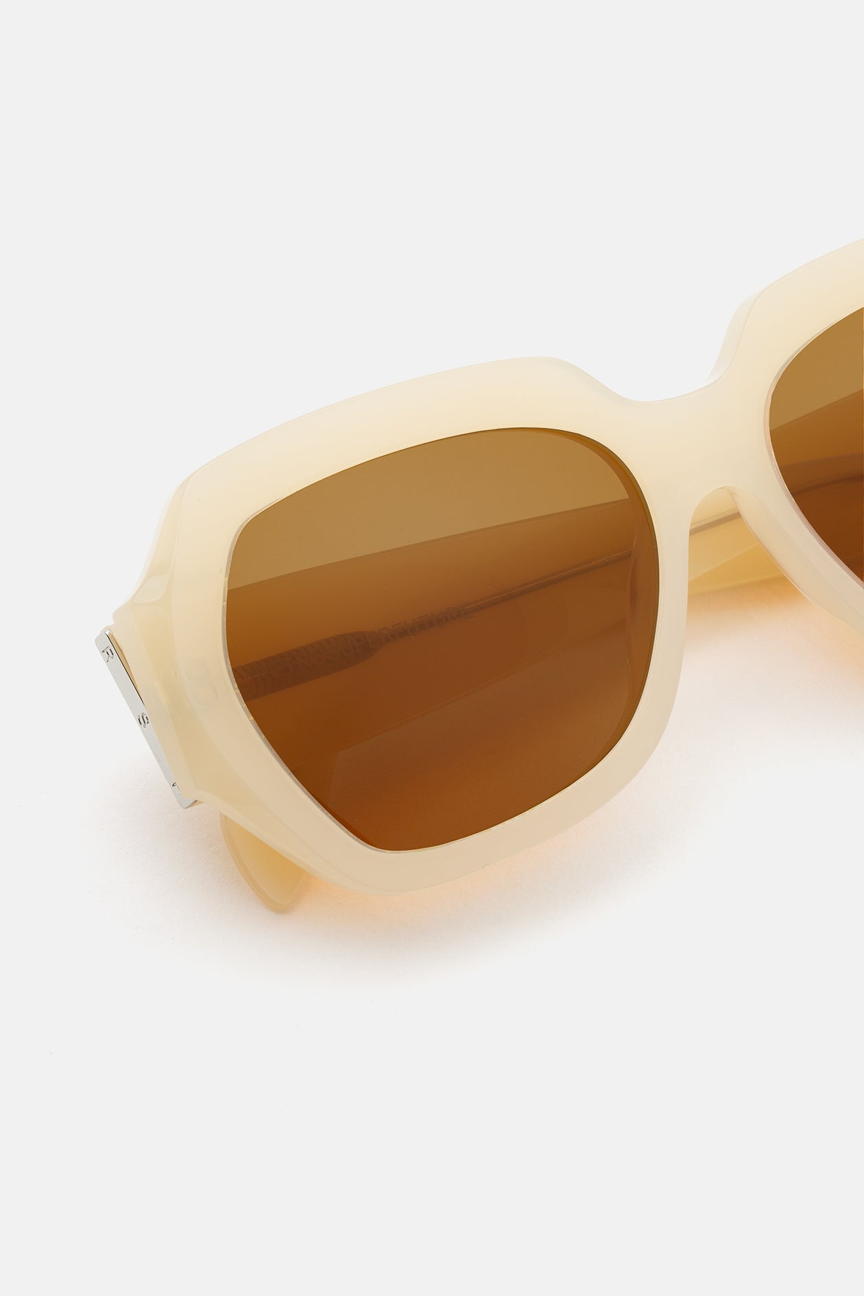 RetroSuperFuture Nala Cremoso