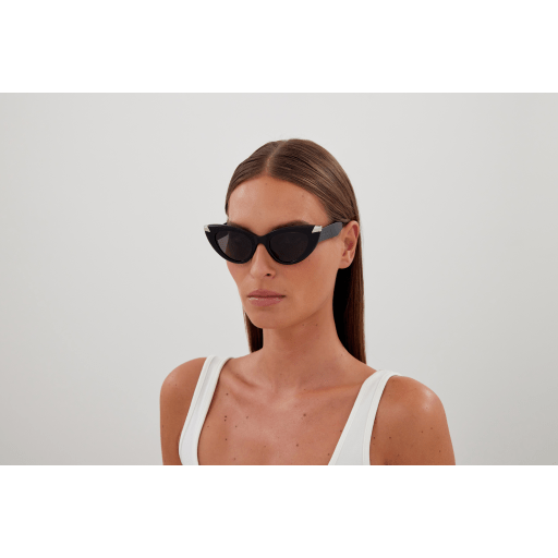 Alexander Mcqueen AM0442S 001 - Black Sunglasses for Woman Alexander Mcqueen AM0442S 001 - Black Sunglasses for Woman