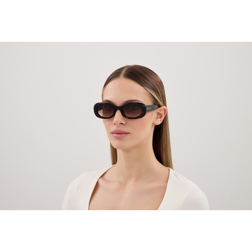 Alexander Mcqueen AM0527S 002