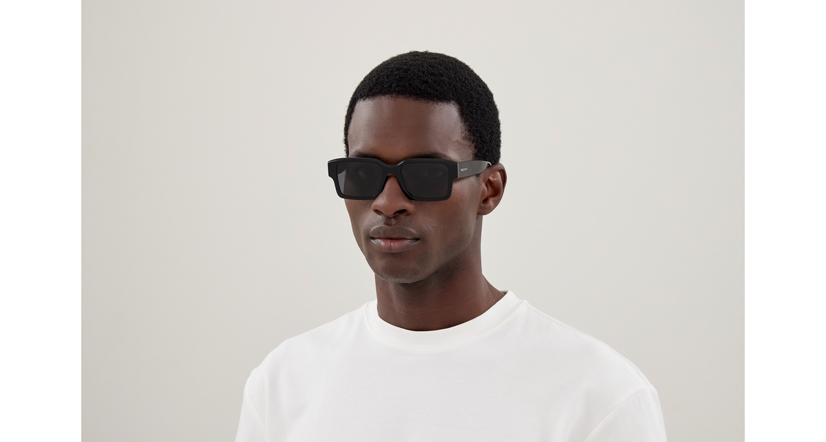 Alexander Mcqueen AM0579S 001