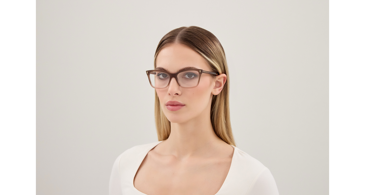 Alexander Mcqueen AM0584O 008