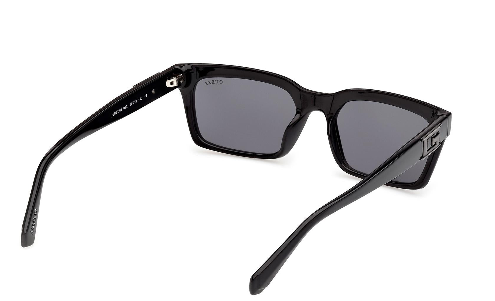 Guess Sunglasses GU00300 01A