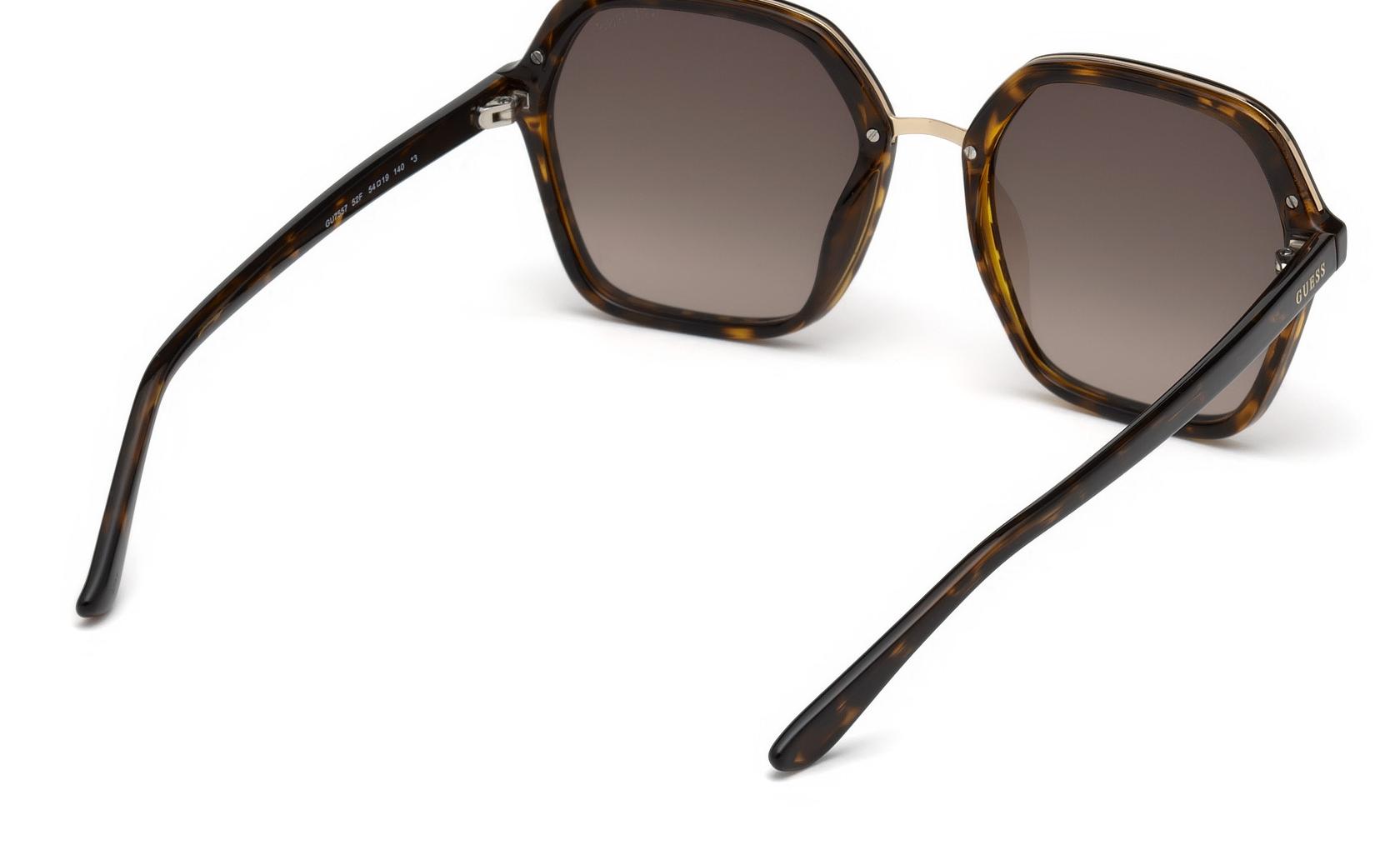 Guess GU7557 52F