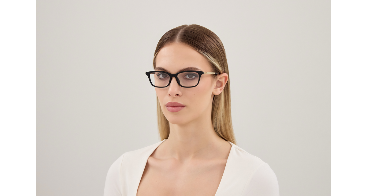 Gucci Eyeglasses GG2213O 001