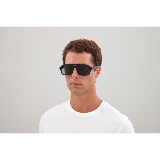 Gucci Sunglasses GG1342S 001