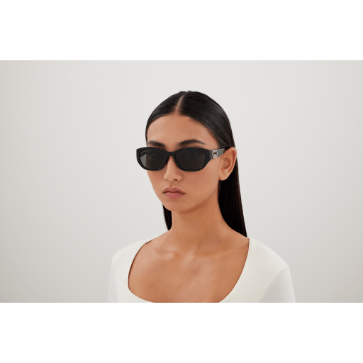 Gucci GG1826SK 001 - Sunglasses for Woman - LookerOnline Gucci GG1826SK 001 - Sunglasses for Woman - LookerOnline