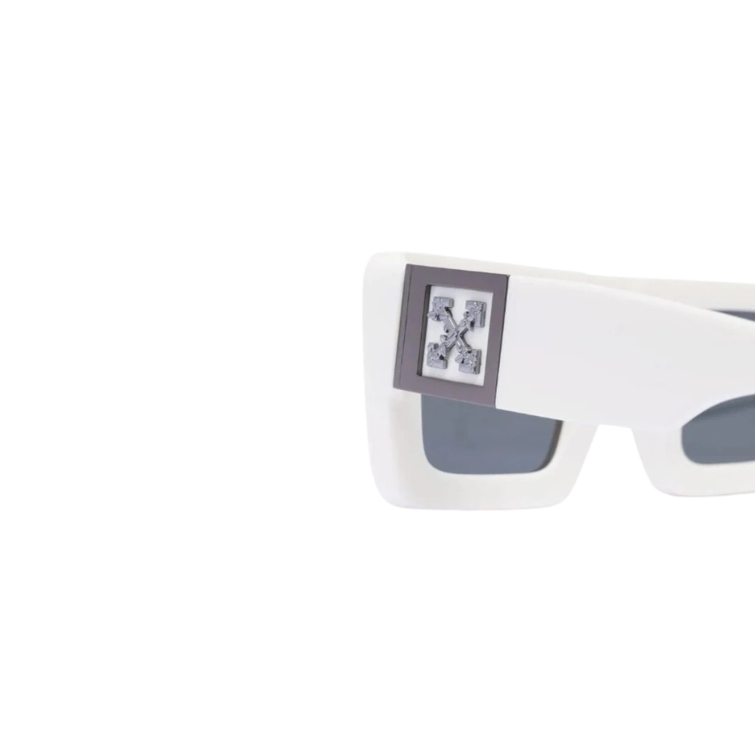 Leonardo Sunglasses white - off white | LookerOnline