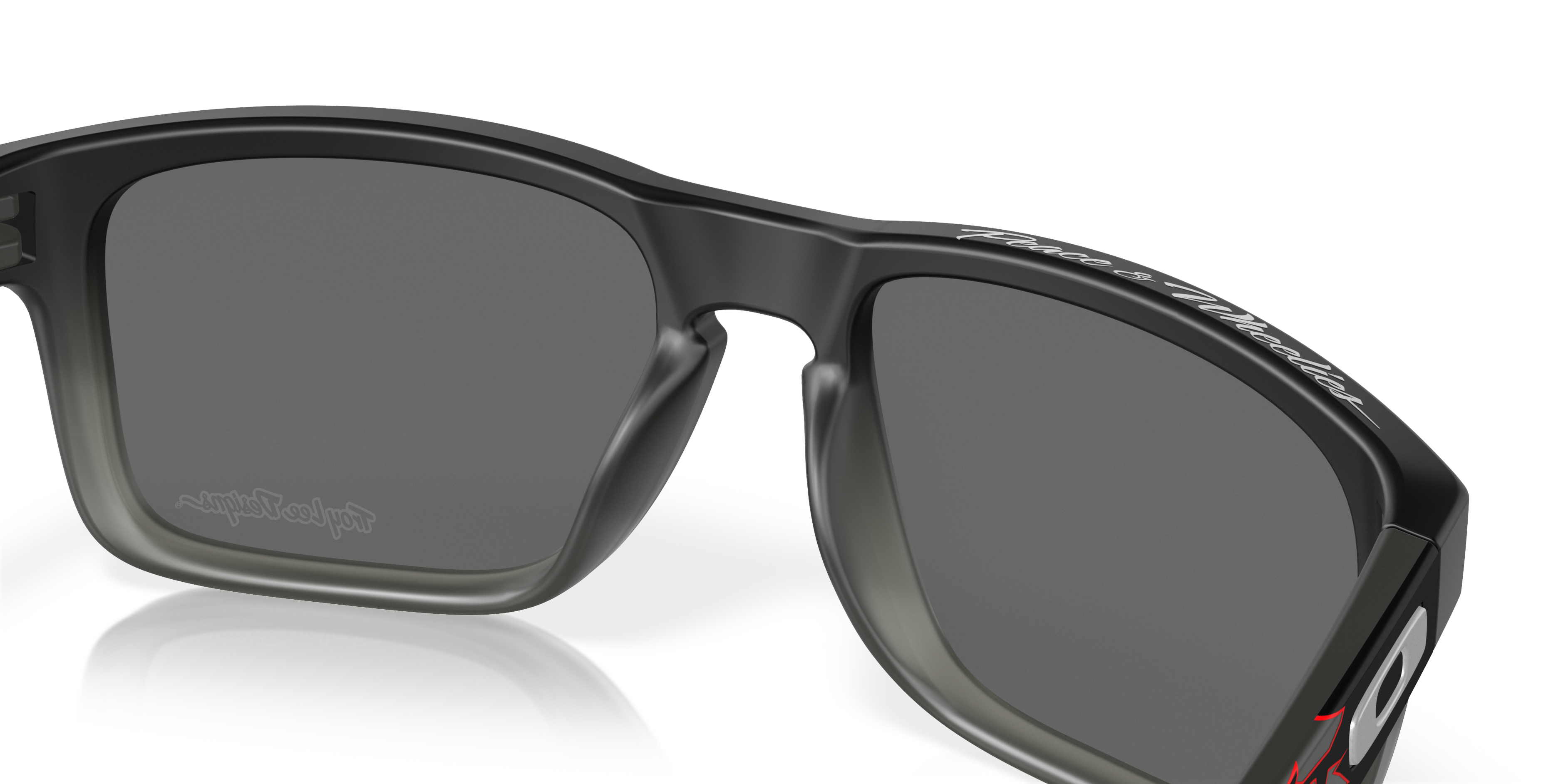 Oakley Sunglasses Holbrook OO9102Z0