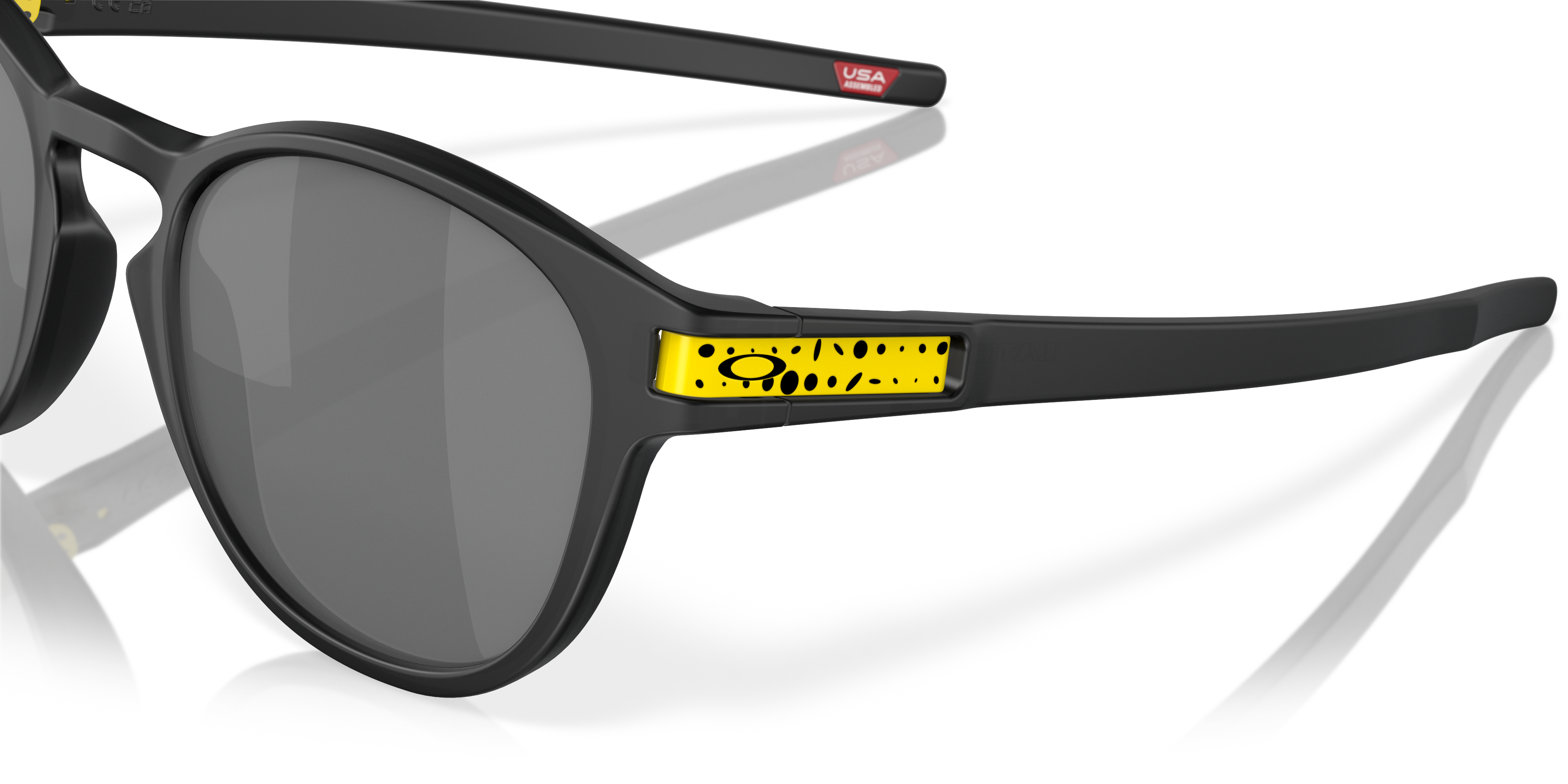 Oakley Sunglasses Latch OO926569