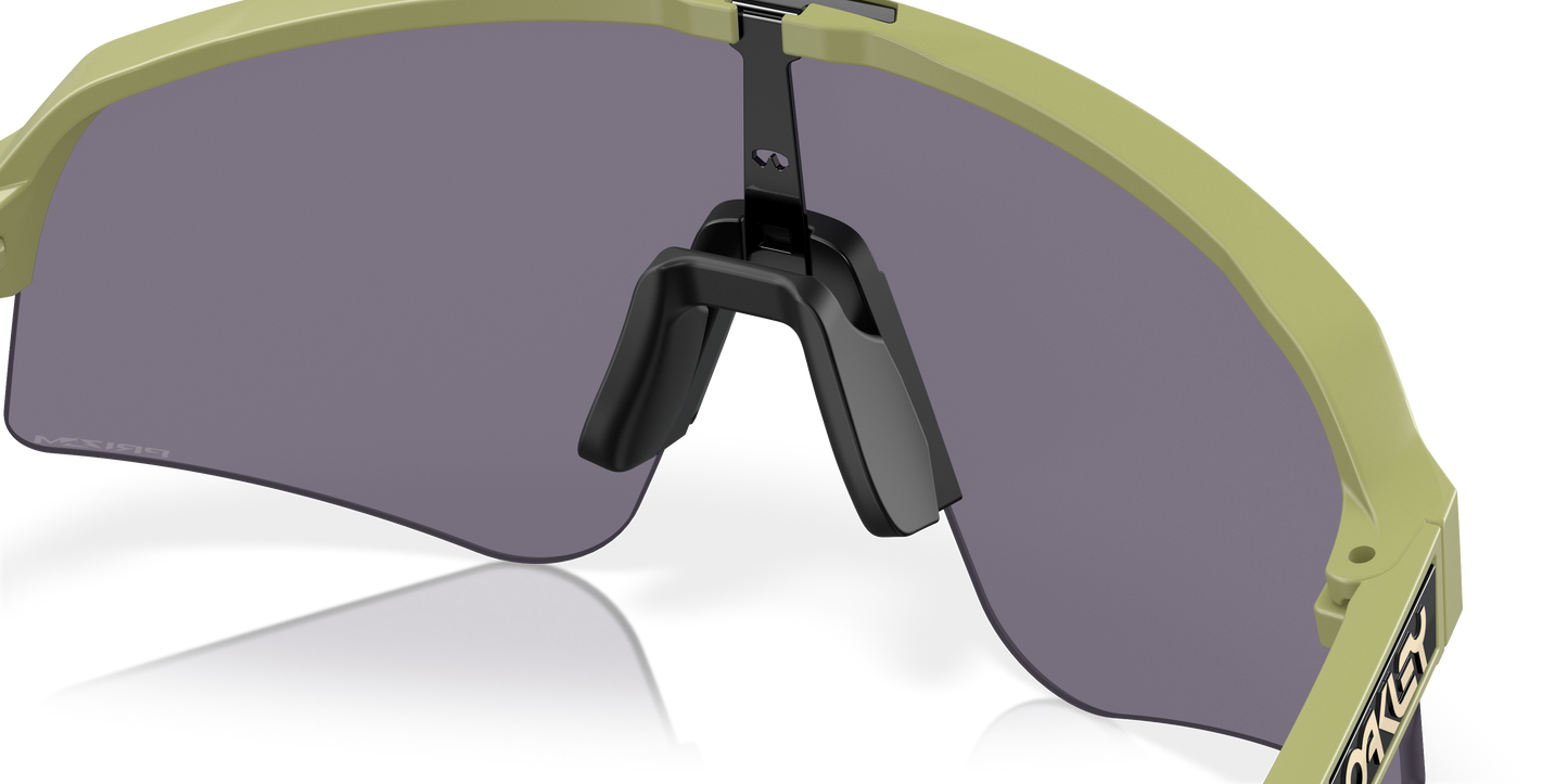 Oakley Sunglasses Sutro Lite Sweep OO946527