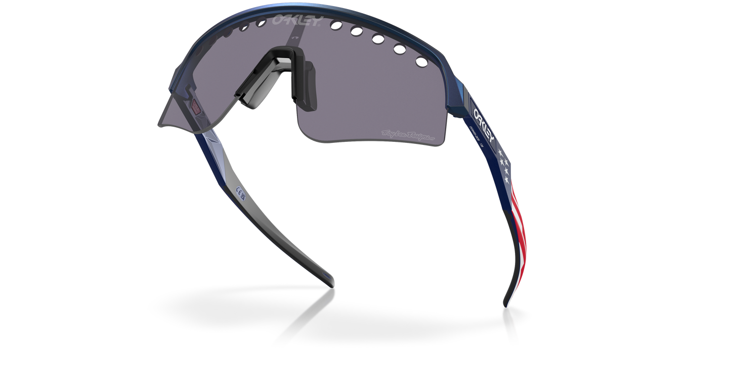 Oakley Sunglasses Sutro Lite Sweep OO946528