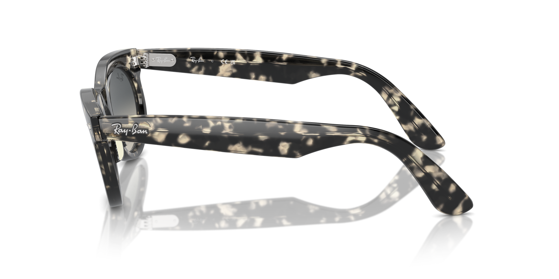 Ray-Ban Wayfarer Oval Sunglasses RB2242 133371