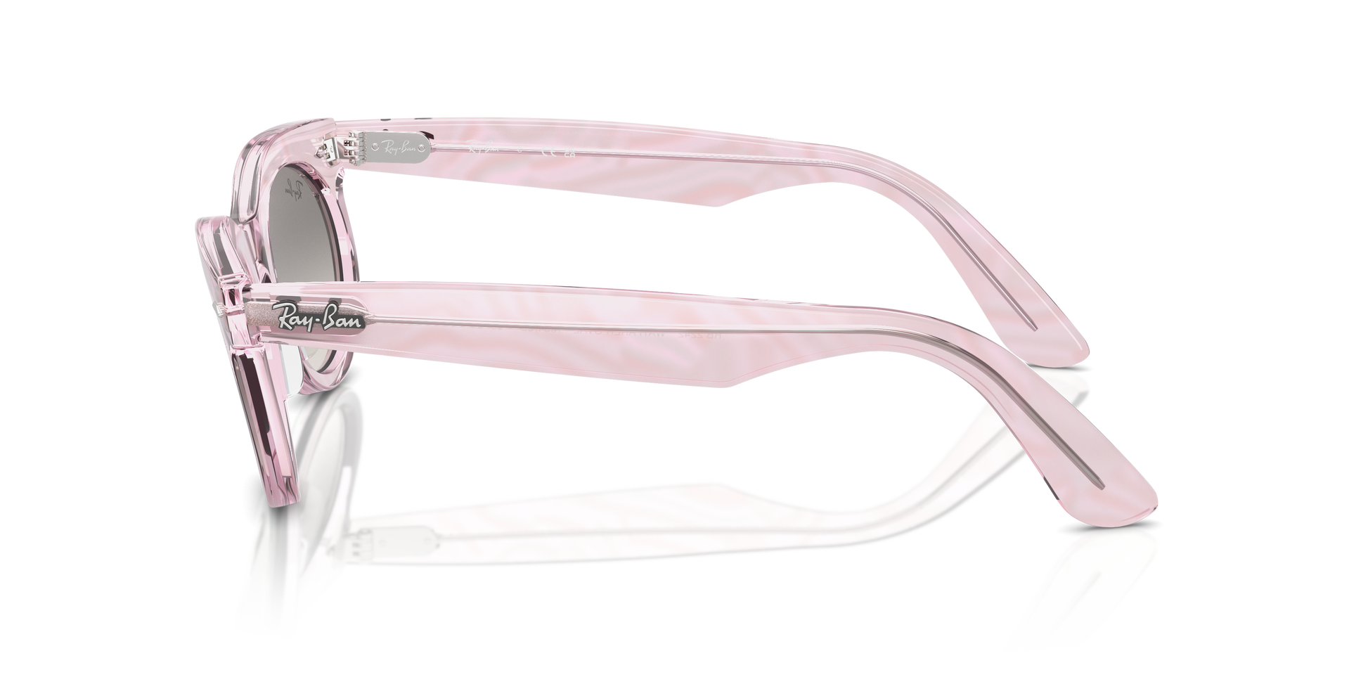 Ray-Ban Wayfarer Oval Sunglasses RB2242 138432