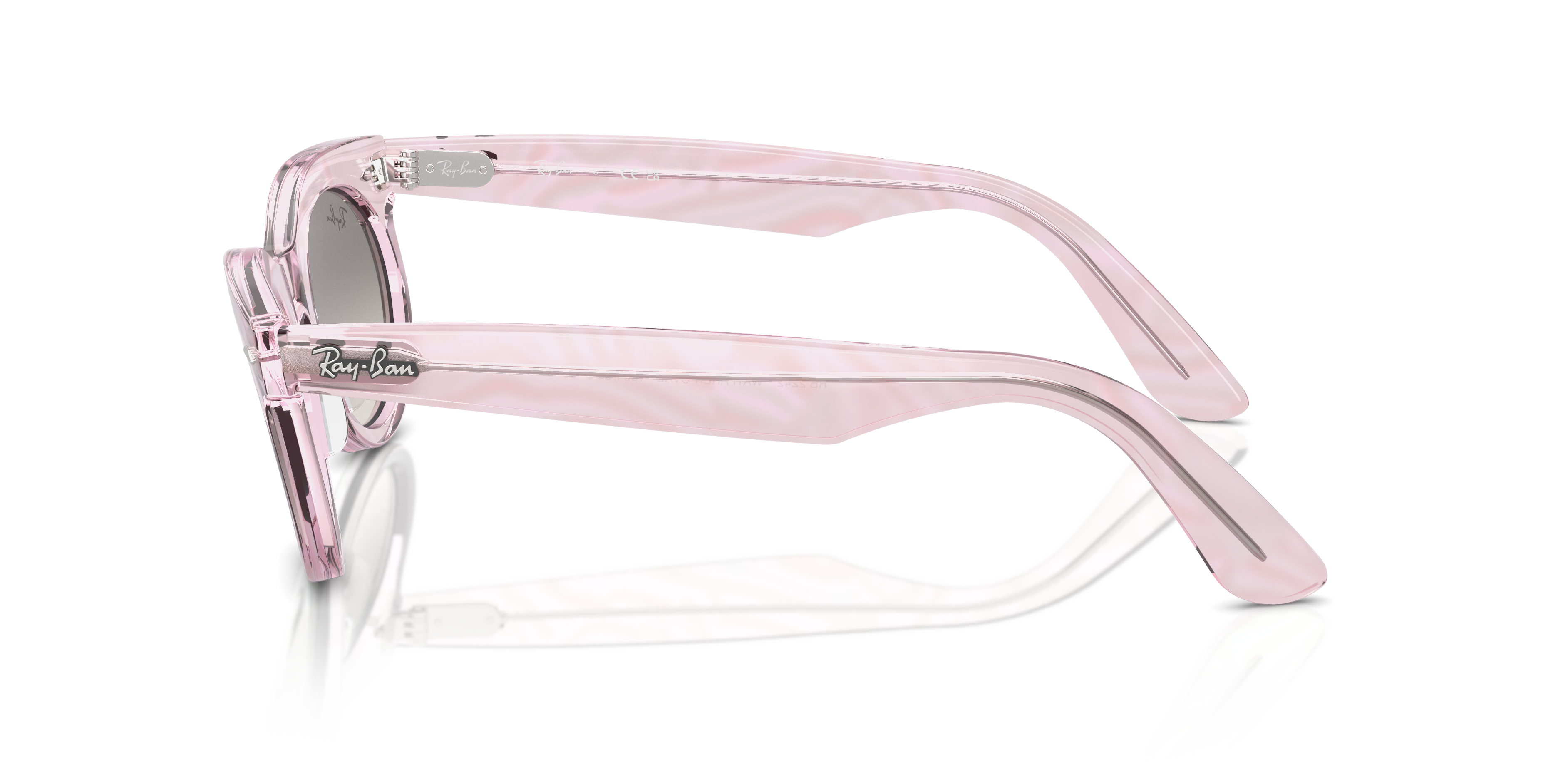 Ray-Ban Wayfarer Oval Sunglasses RB2242 138432