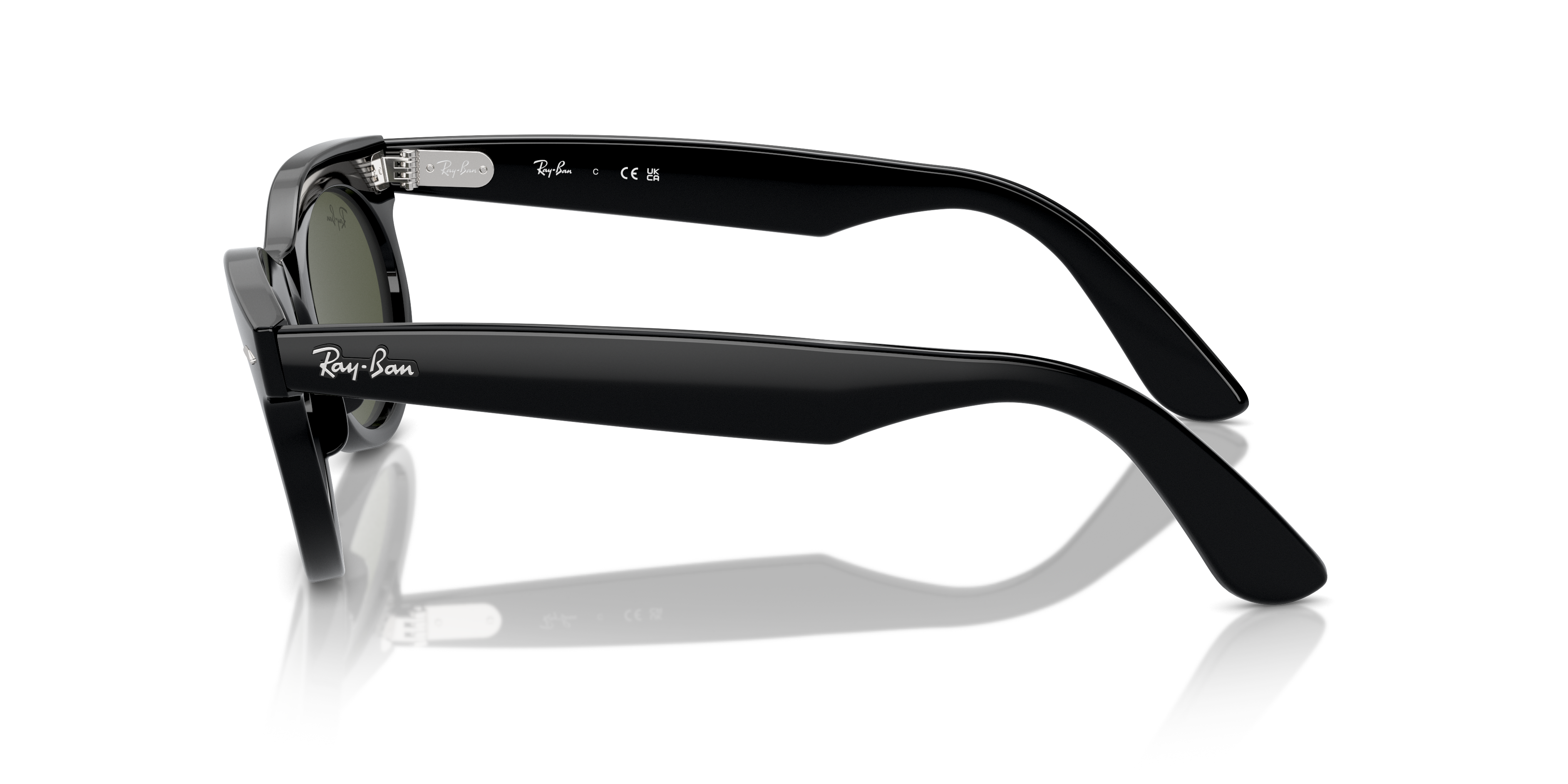 Ray-Ban Wayfarer Oval Sunglasses RB2242 901/31