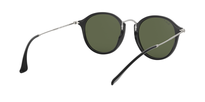 Ray-Ban Round Sunglasses RB2447 901/58