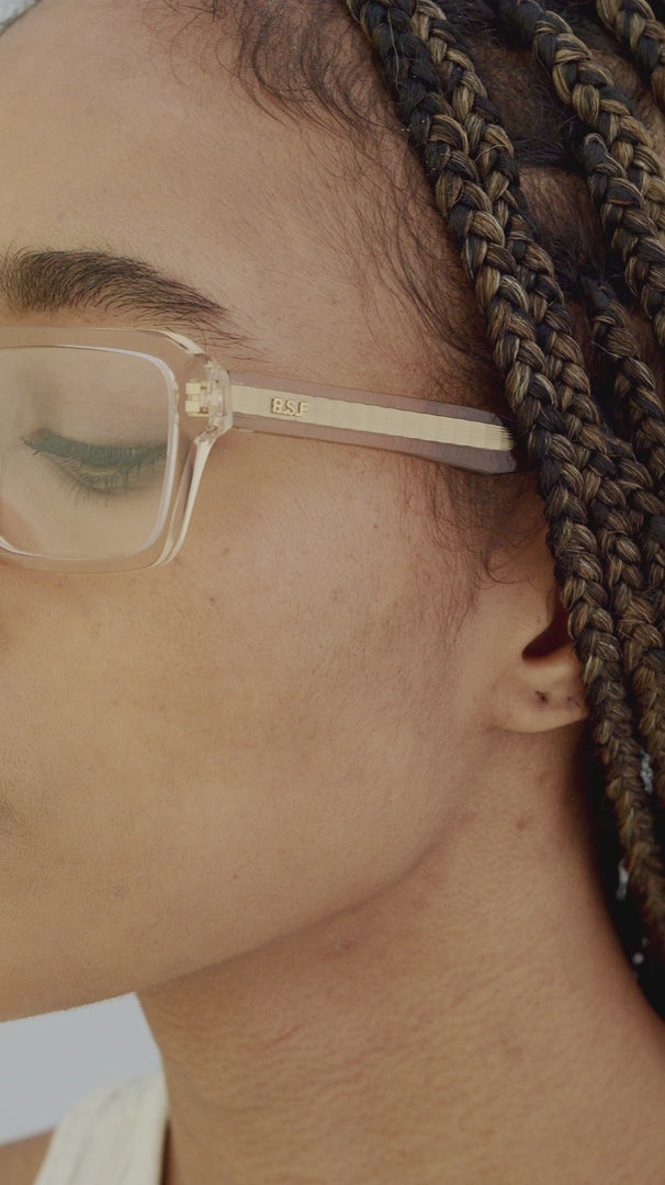 Carica video: RetroSuperFuture Numero 120 Resin