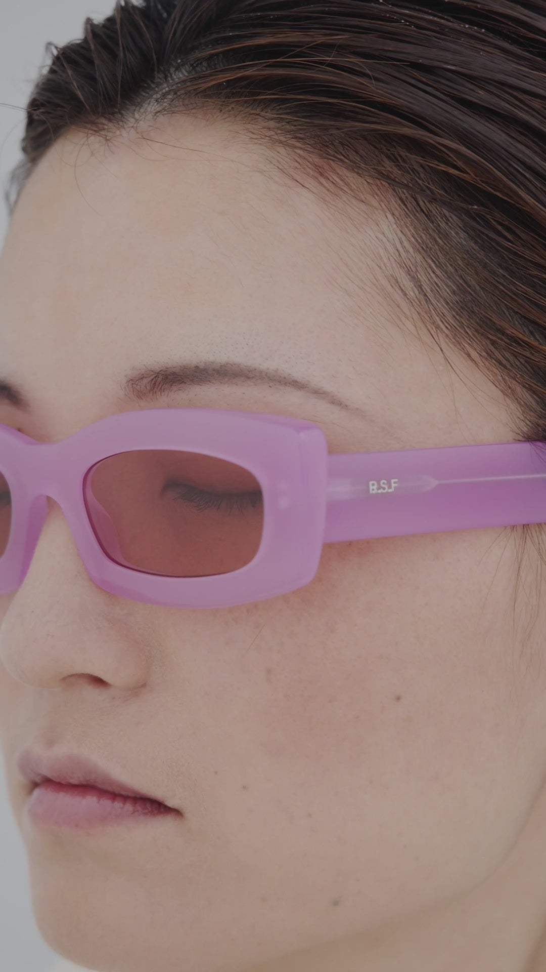 Load video: RetroSuperFuture Zaga Pink R68