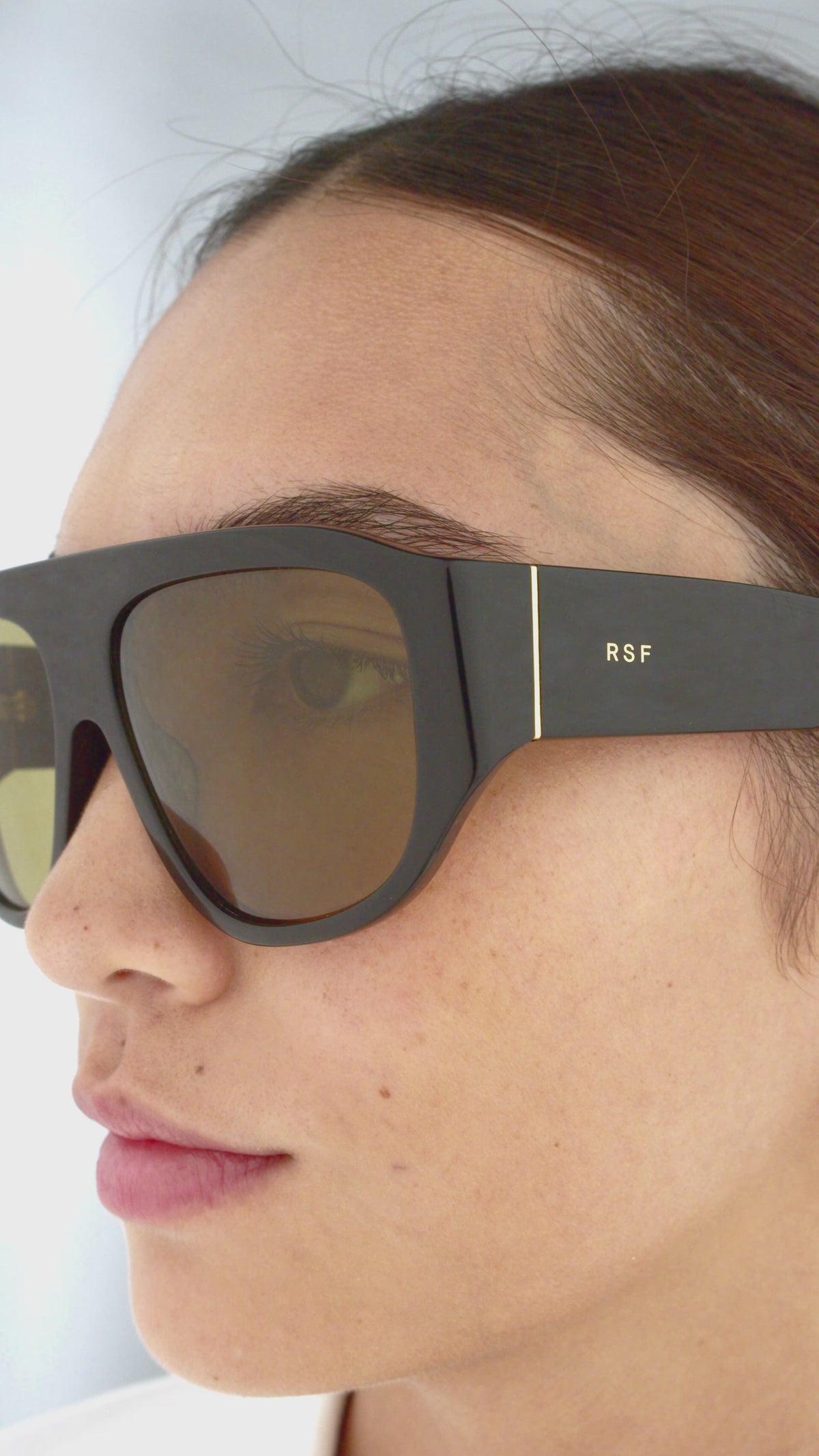 Load video: RetroSuperFuture Biscotto Vintage Brown 05Z
