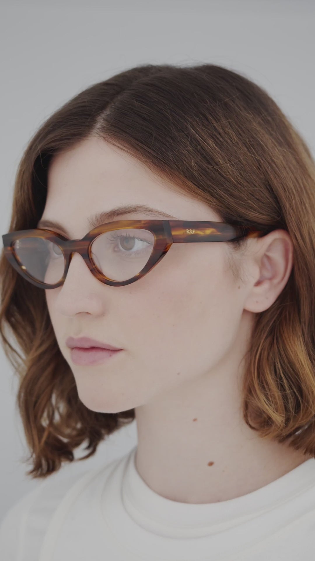 Load video: RetroSuperFuture Numero 124 Tangeri