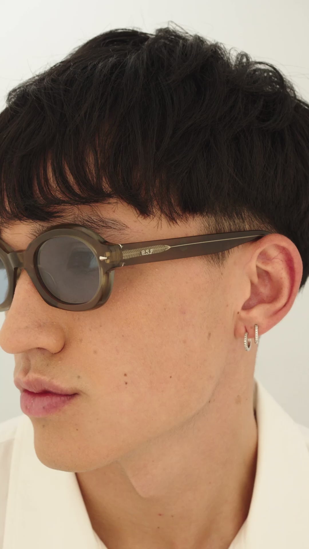 Carica video: RetroSuperFuture Marzo Rules