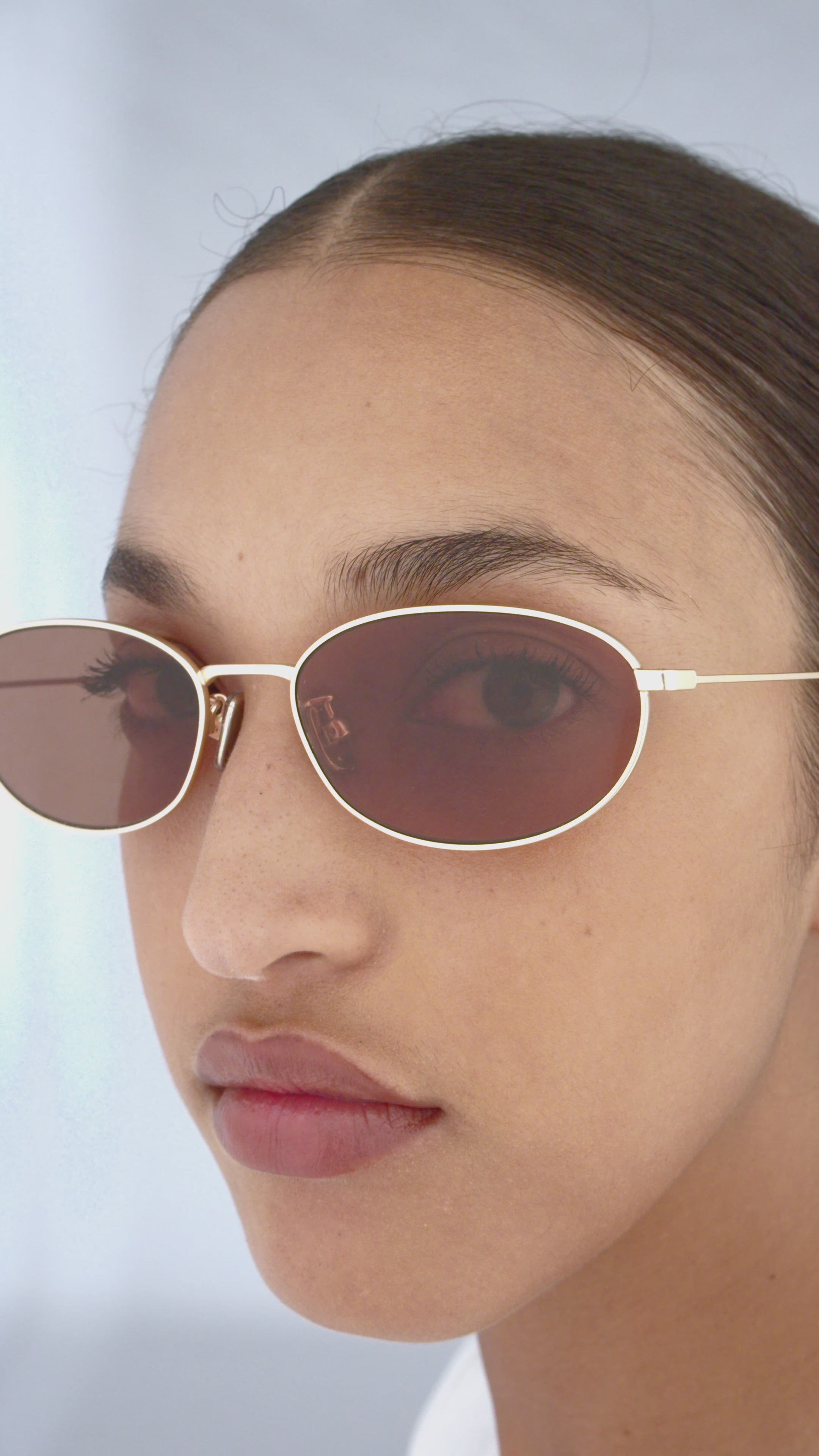 Carica video: RetroSuperFuture Uovo Graffiato V21