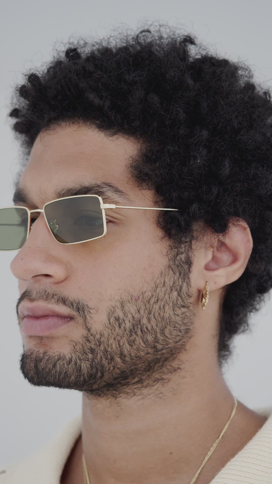 Carica video: RetroSuperFuture Chopper Light Havana