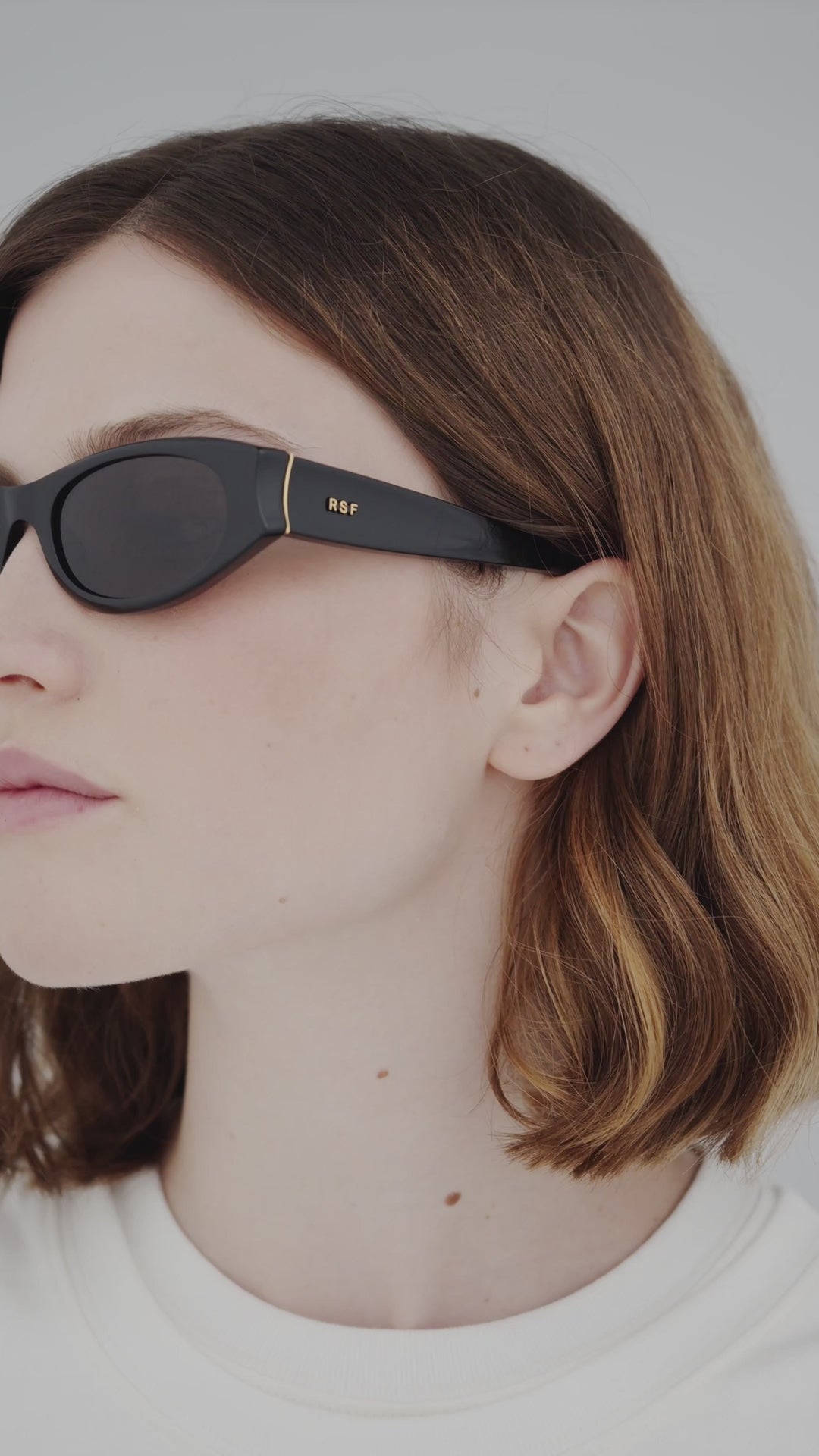 Load video: RetroSuperFuture Razzo Black W08