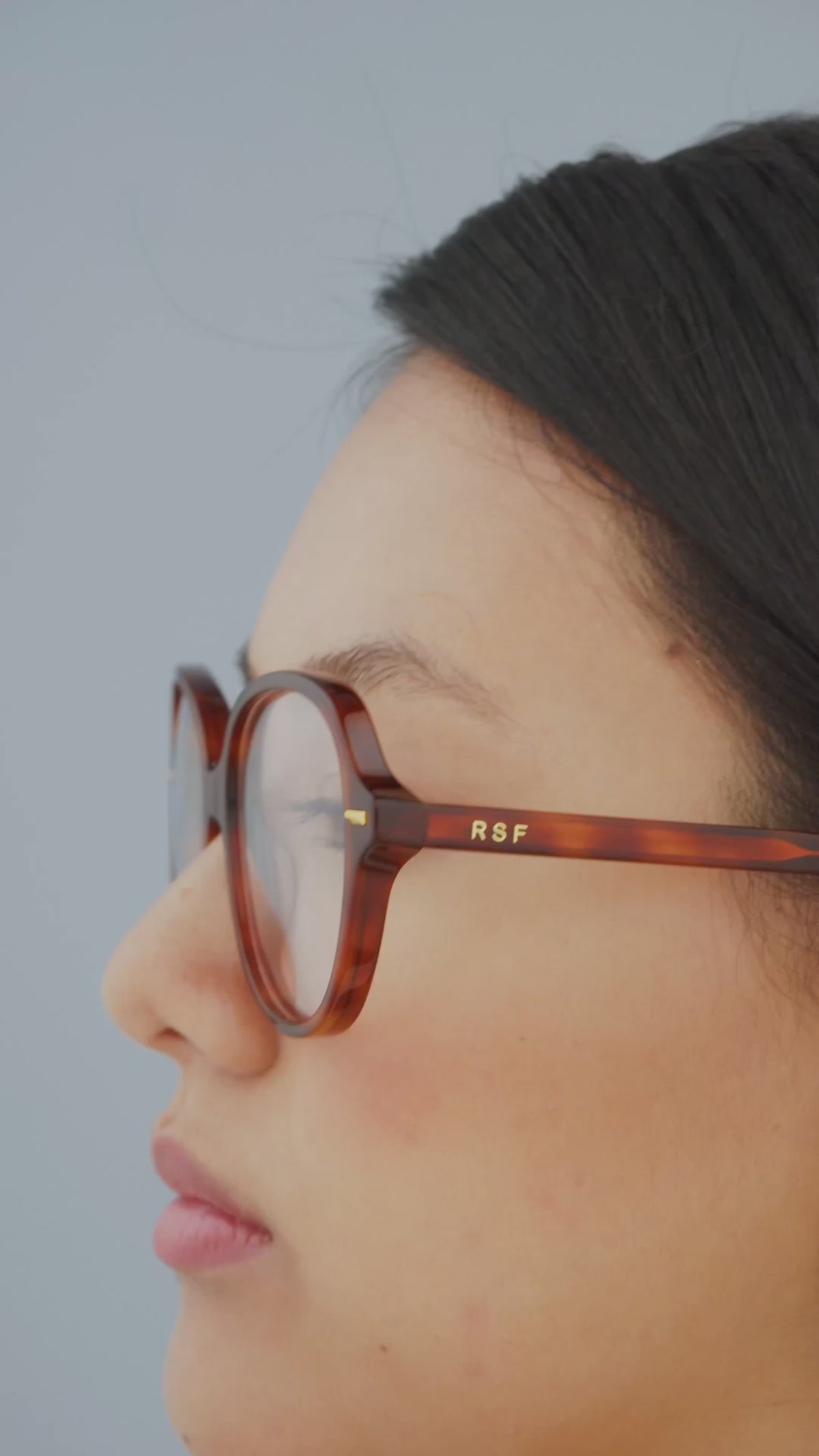 Load video: RetroSuperFuture Numero 154 Havana UKL