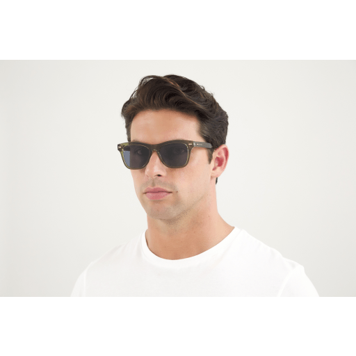 Gucci Sunglasses GG0910S 002