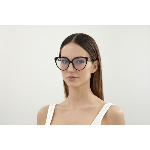 Gucci Sunglasses GG1011S 005