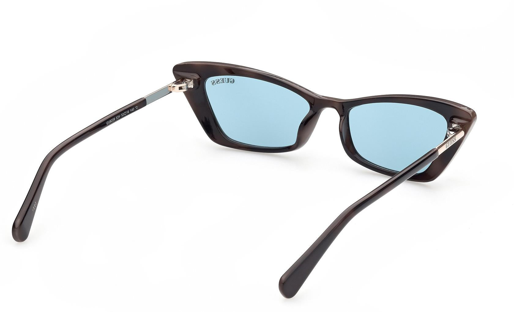 Guess Sunglasses GU8229 53V