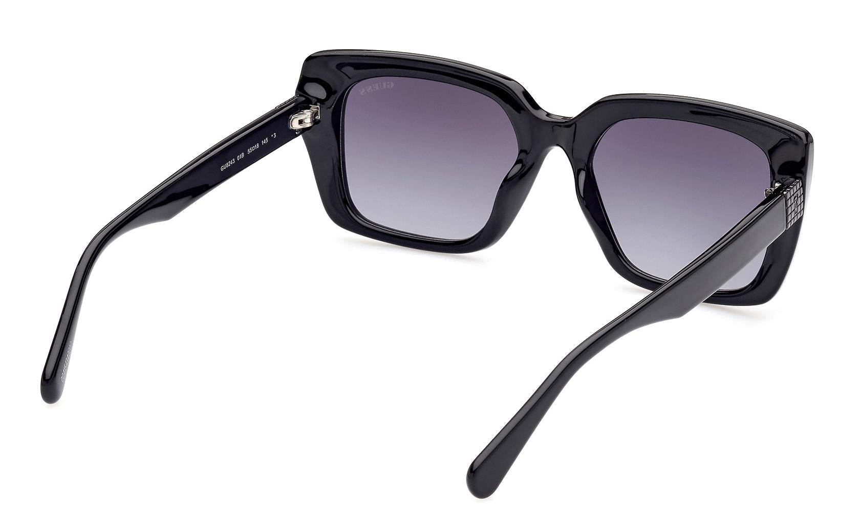 Guess Sunglasses GU8243 01B